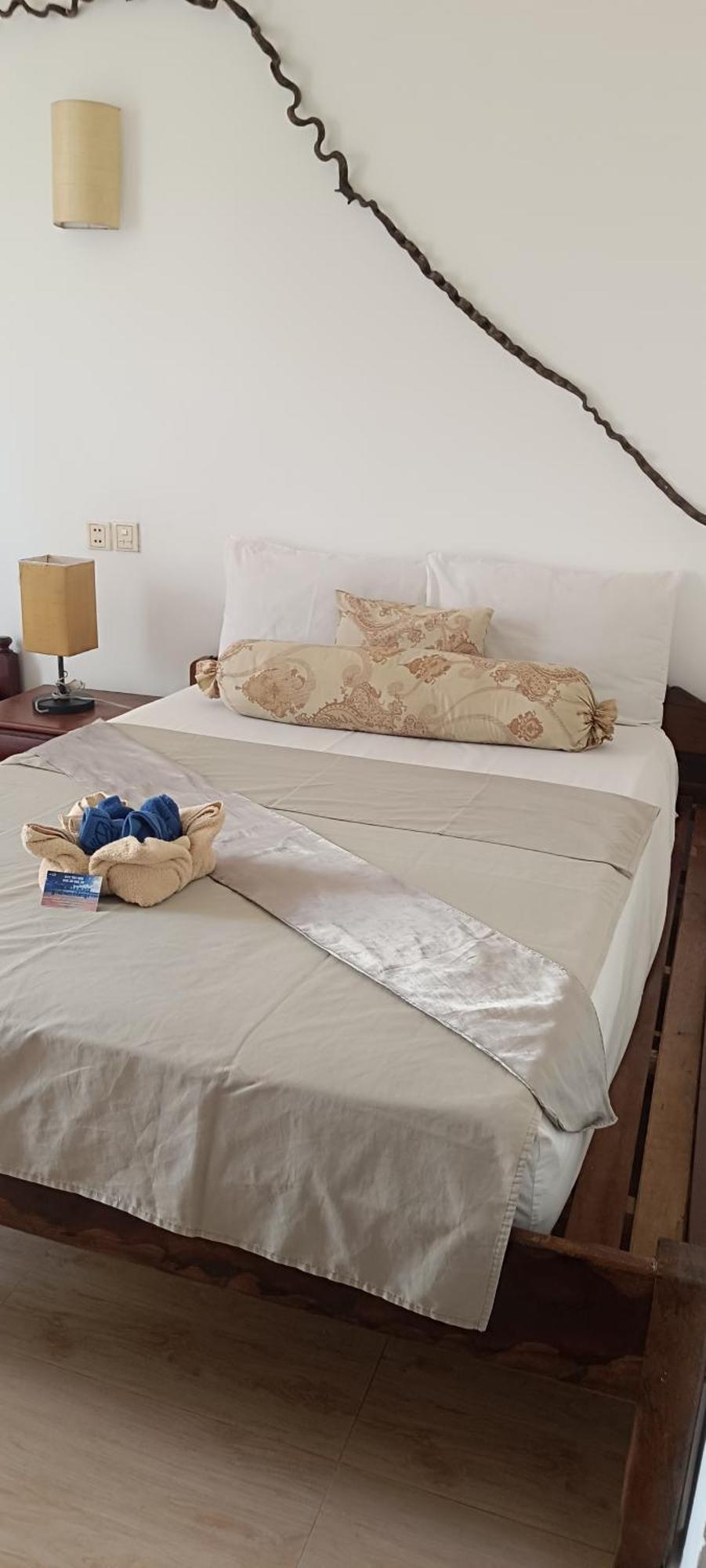 Hotel De La Plage Kep Rum bild